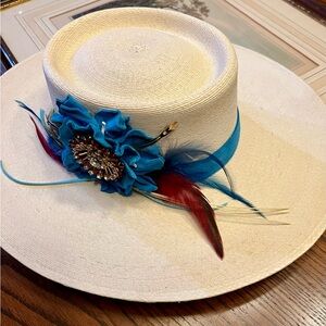 Beautiful Atwood Donna Marie Nevada Straw Hat - Size 7 1/8